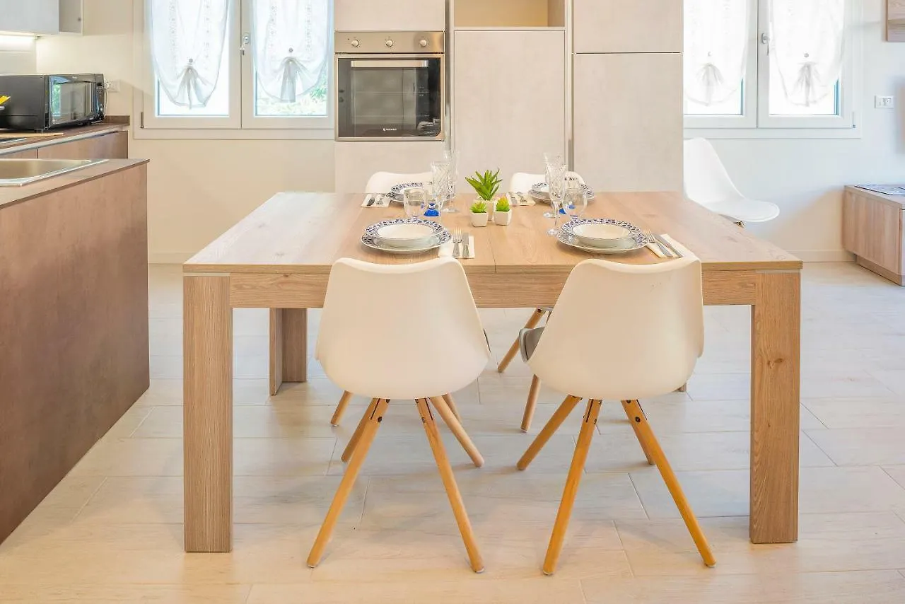 Family House Bivio Βίλα Πεσκιέρα ντελ Γκάρντα